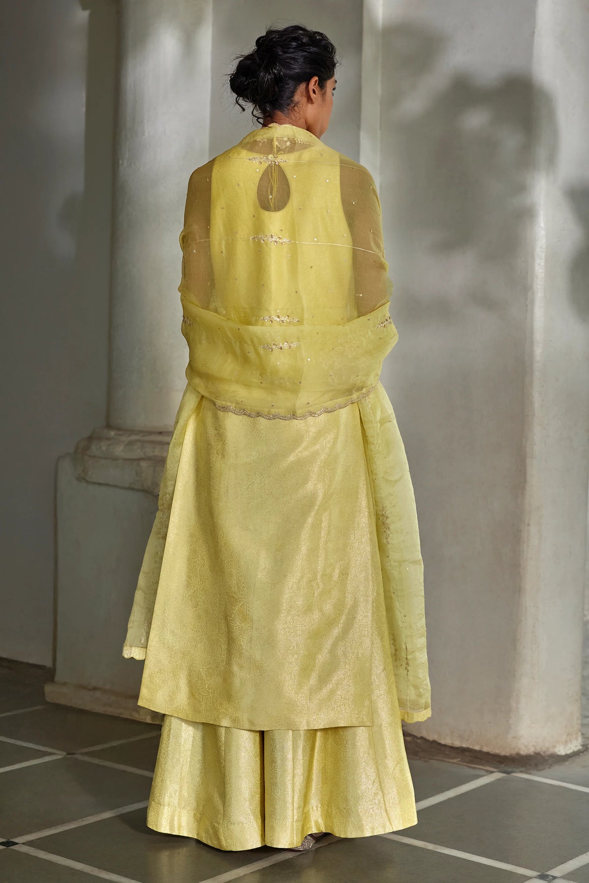 AURI KURTA SET