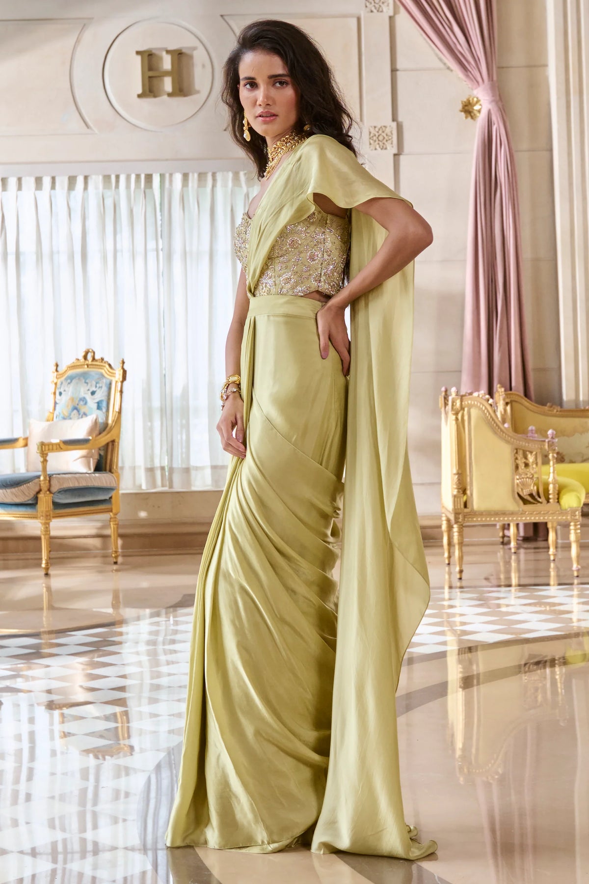 BLYTHE SAREE SET
