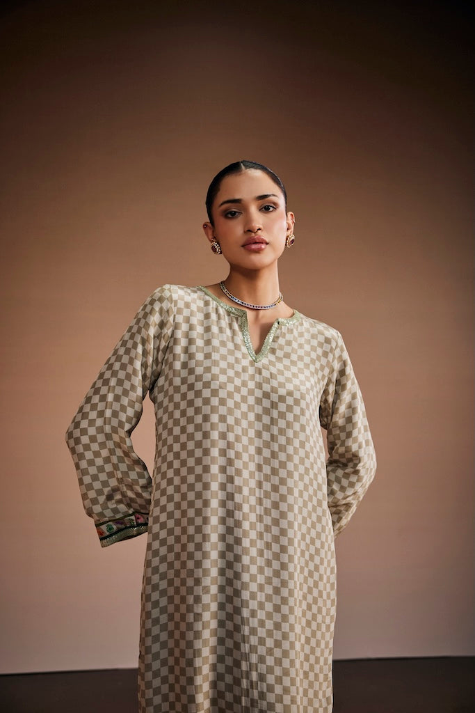 Sand beige & moss green check kaftan