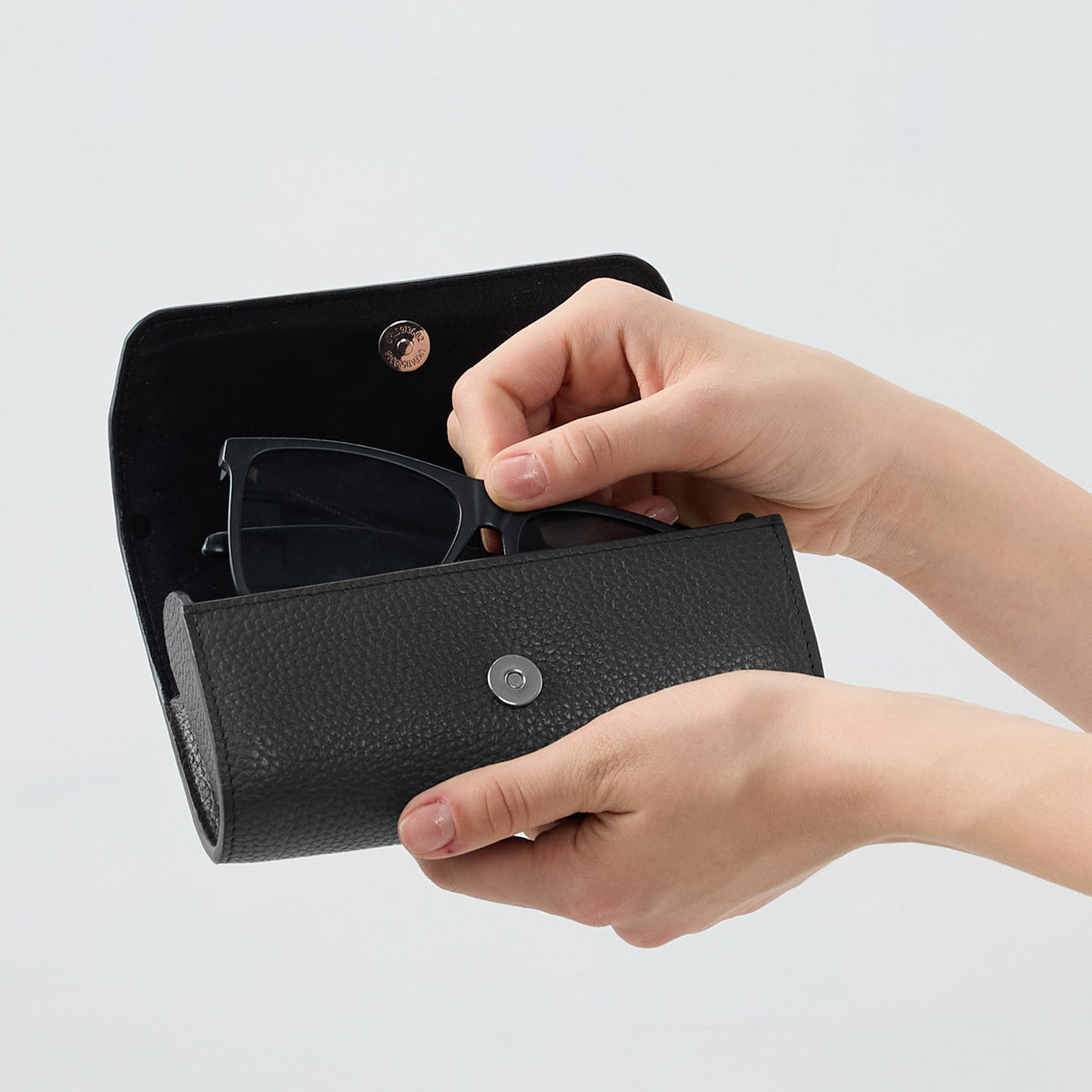 SIAN SUNGLASS CASE