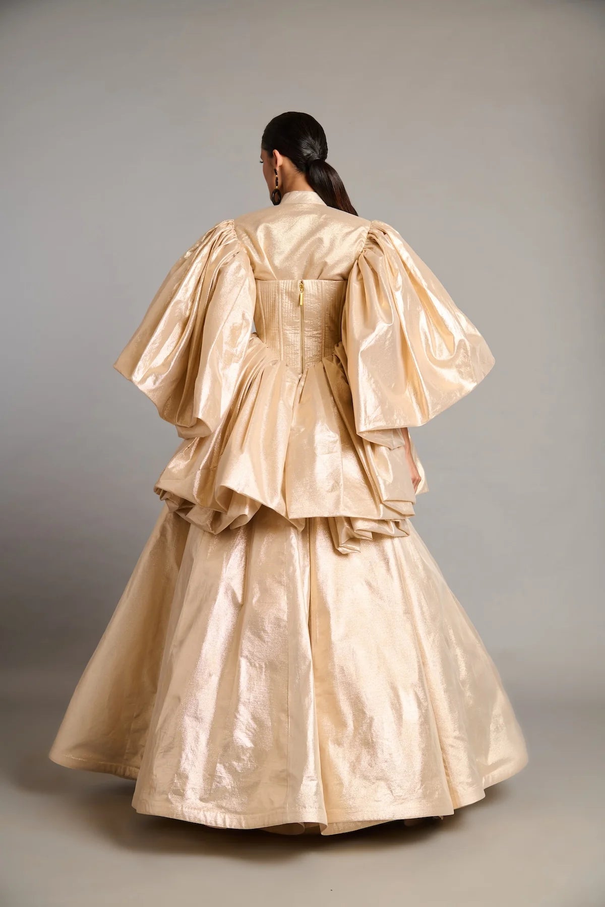 NS gold opera