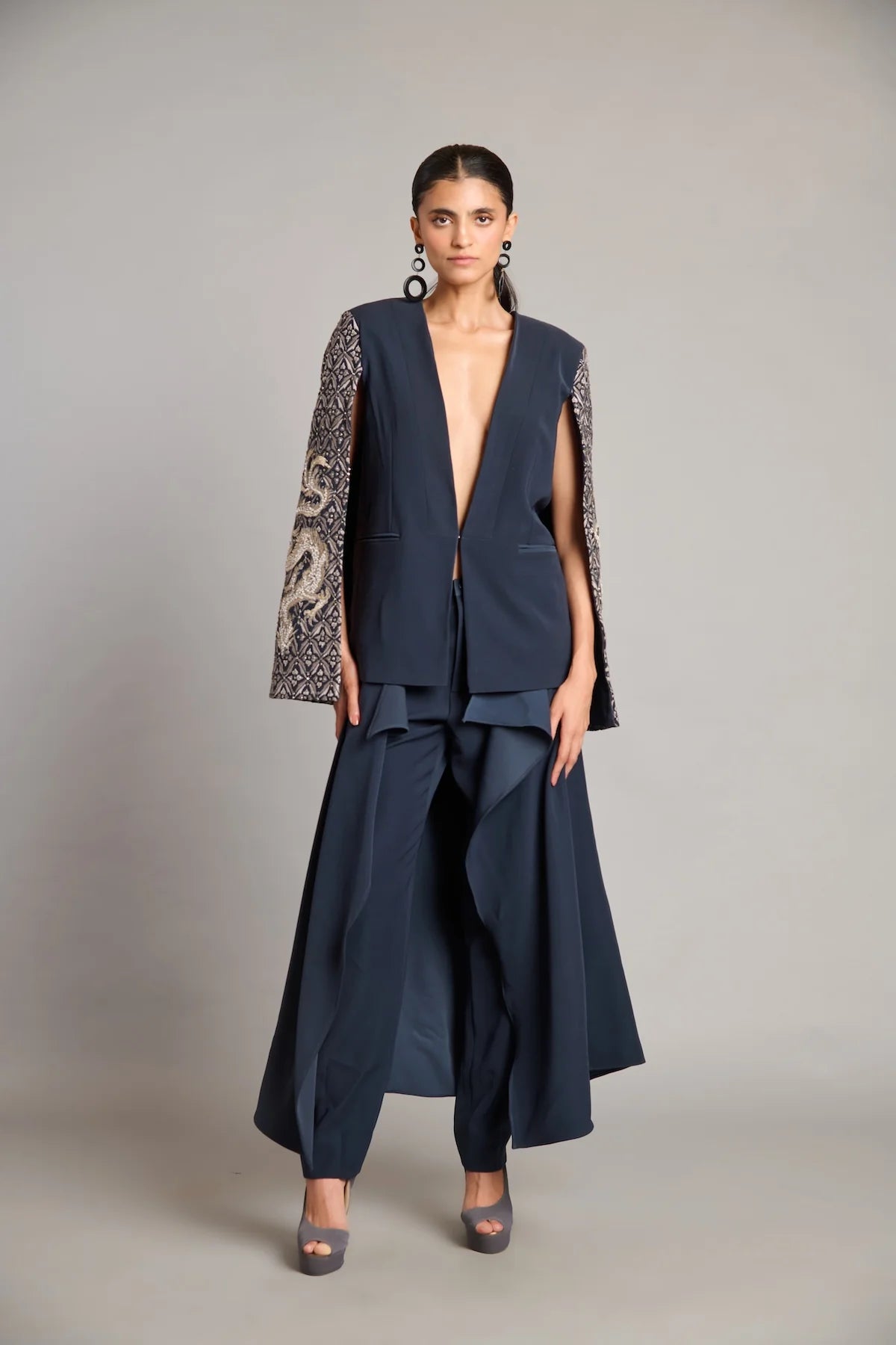 NS zari mandala cape