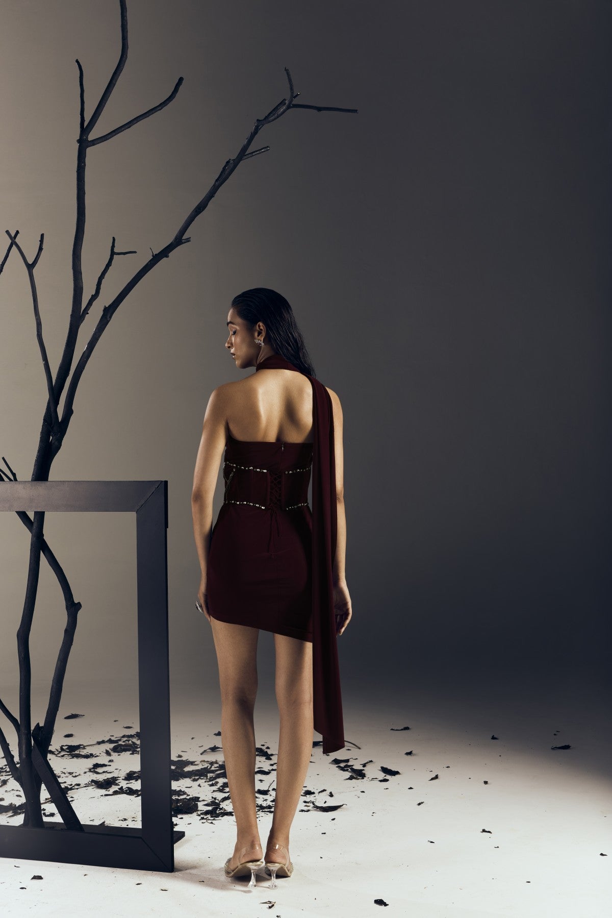 MERLOT SHORT DRESS WITH DRAPE DRESS