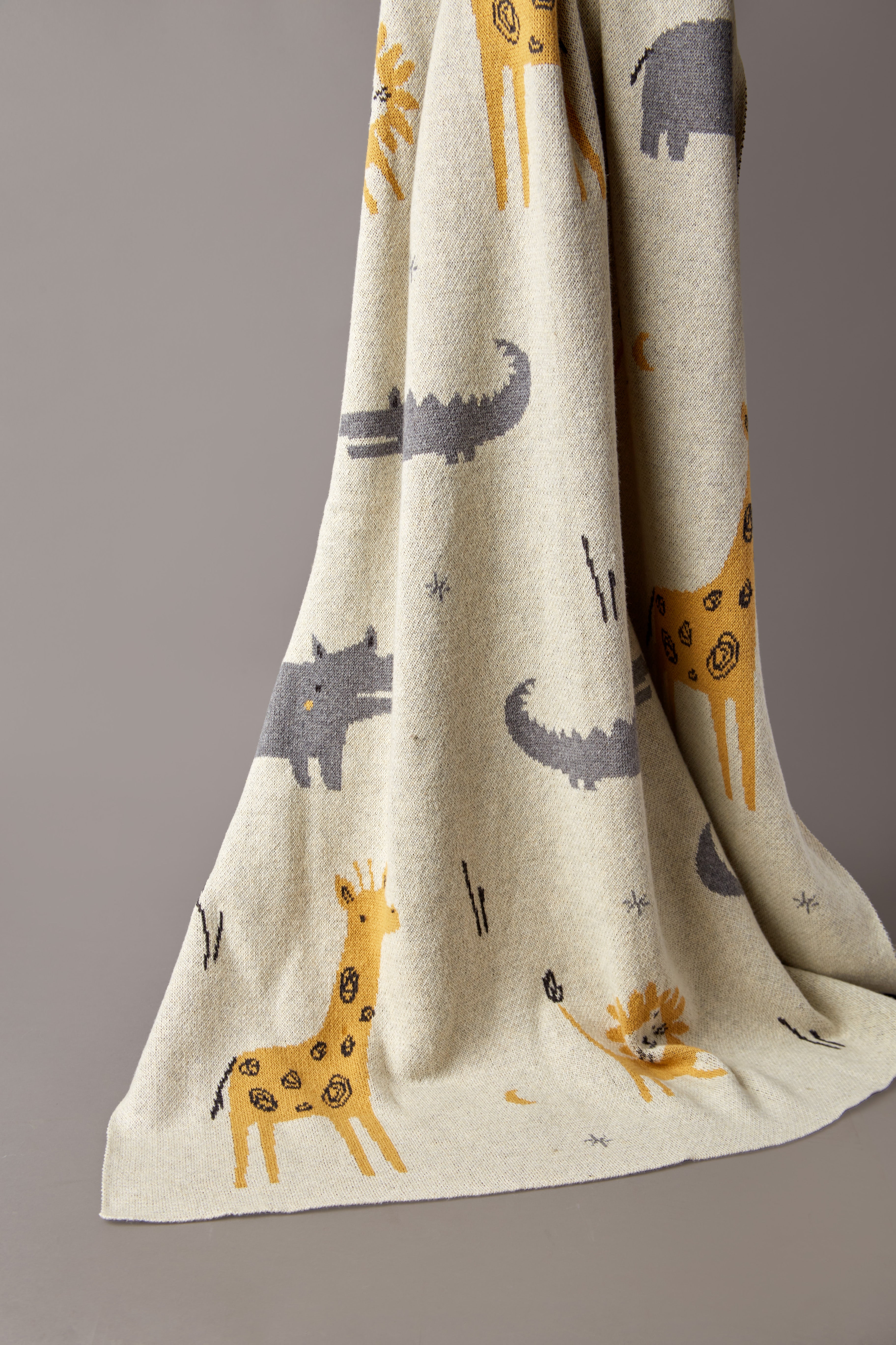 Baby blanket with Elephant toy