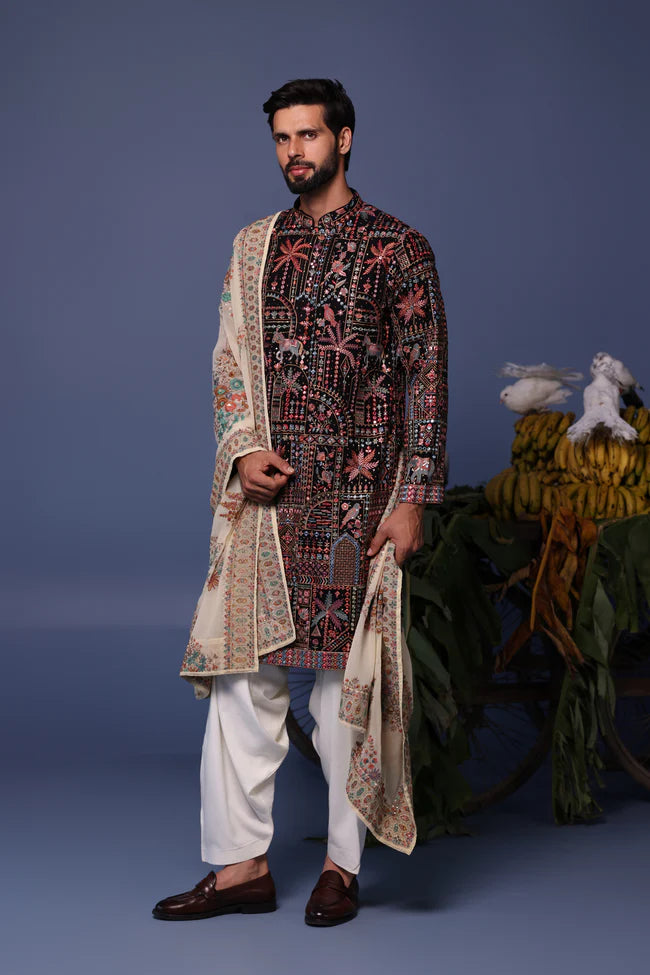 Gulzar Black Kurta Set