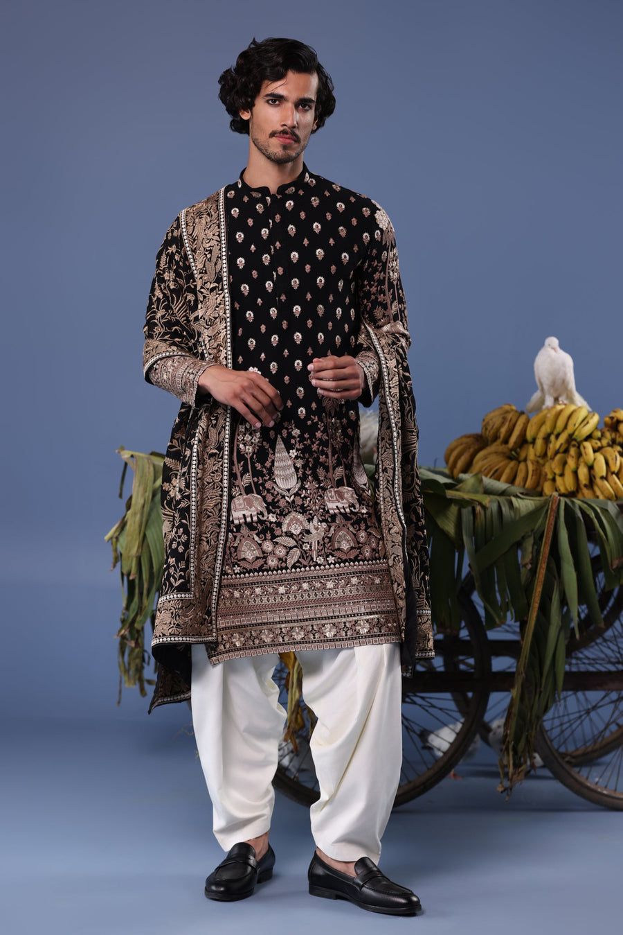 Kayan Black Kurta Set