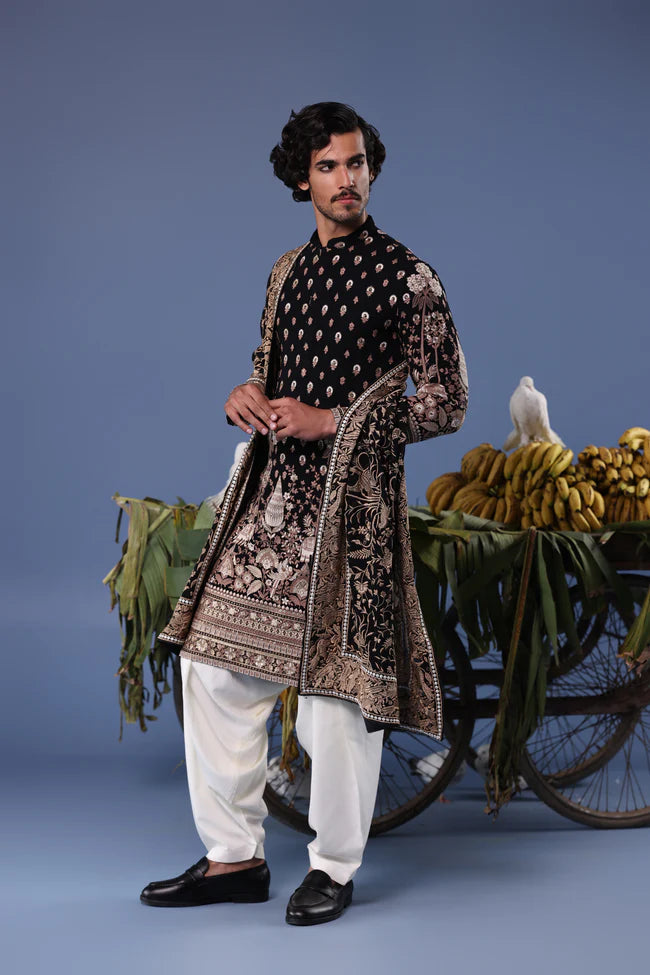 Kayan Black Kurta Set