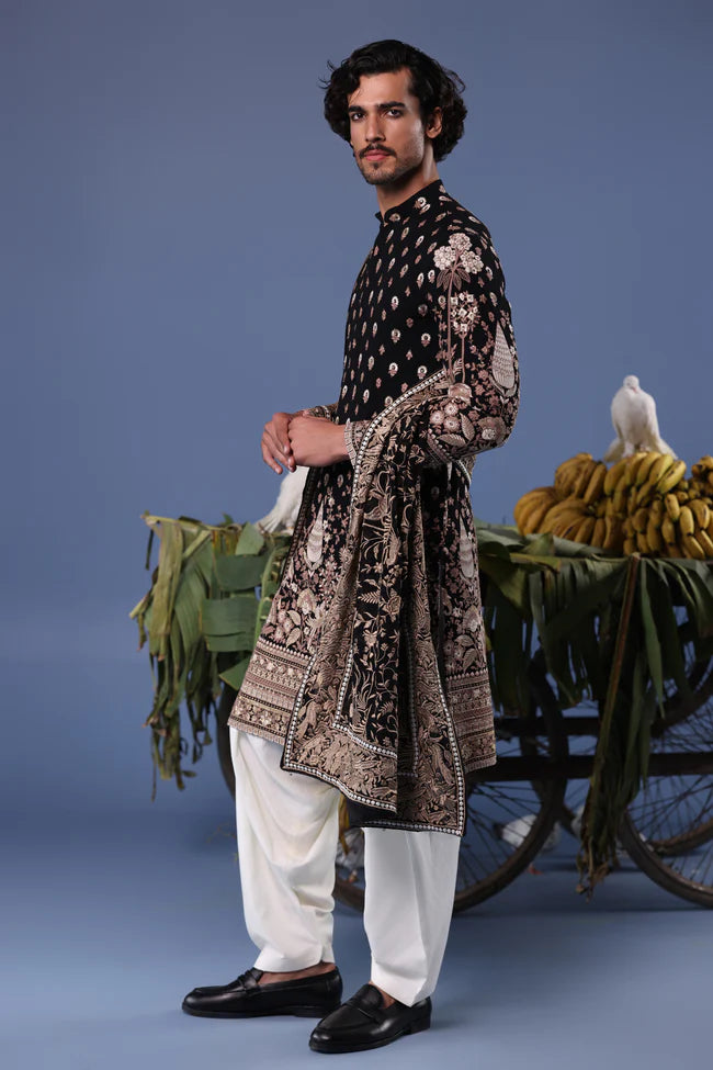 Kayan Black Kurta Set