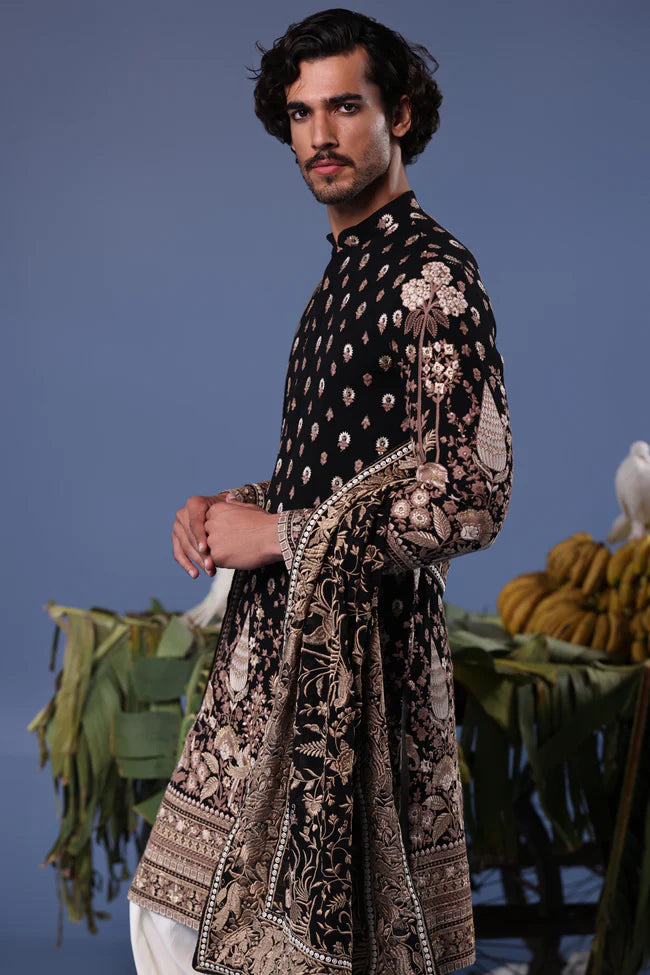 Kayan Black Kurta Set