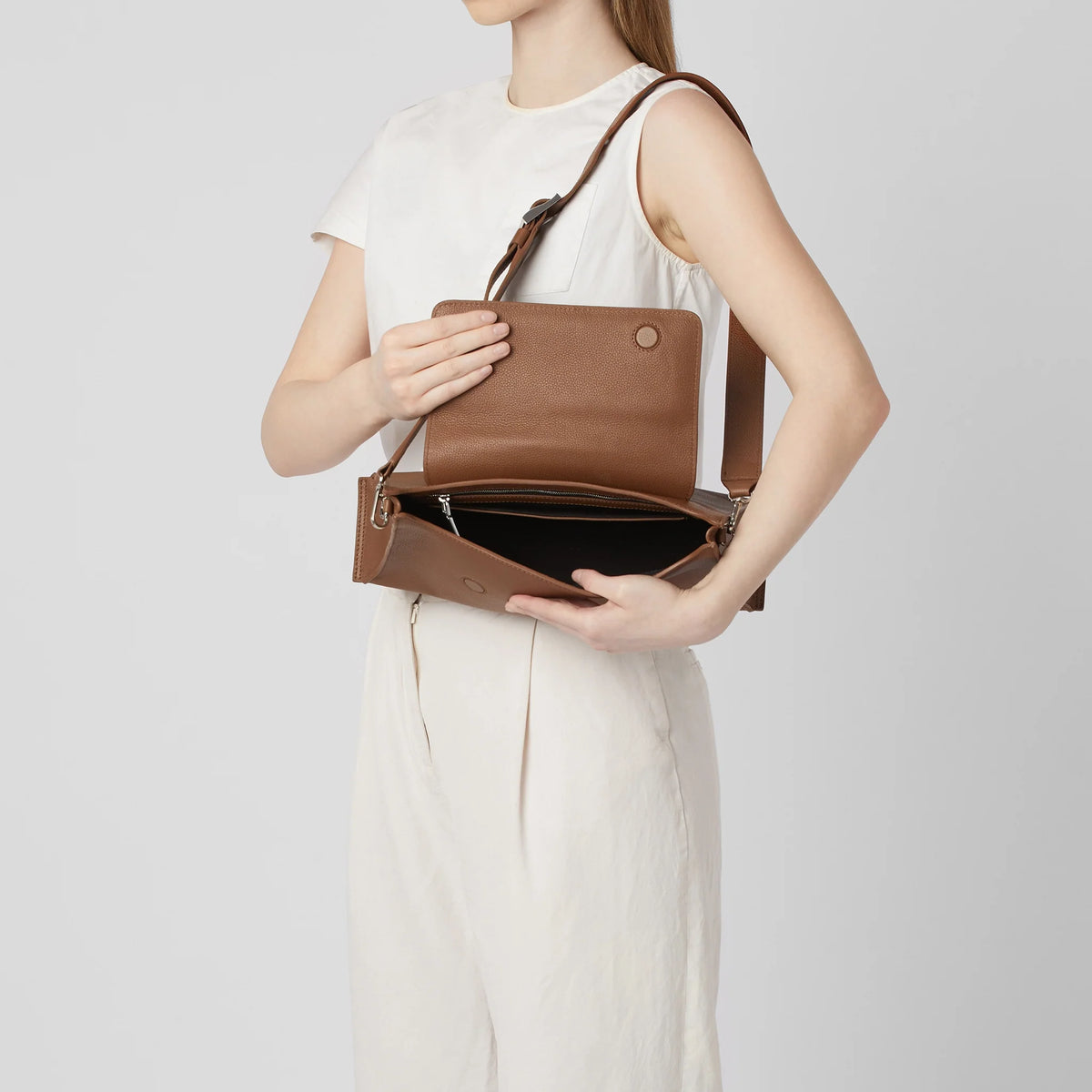 WINNIE SHOULDER BAG PEBBLE