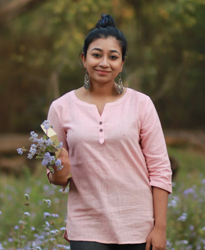 Gamak – Classic Short Kurta for Women