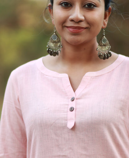 Gamak – Classic Short Kurta for Women