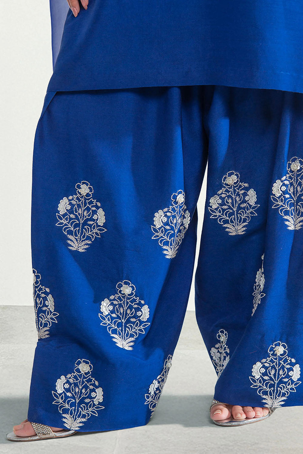 Blue Luxe Embroidered Farshi Suit Set with Dupatta