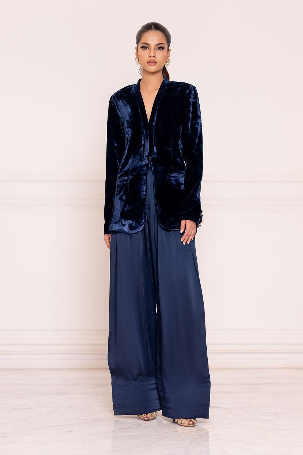 Blue Noir Structured Velvet Farshi Set
