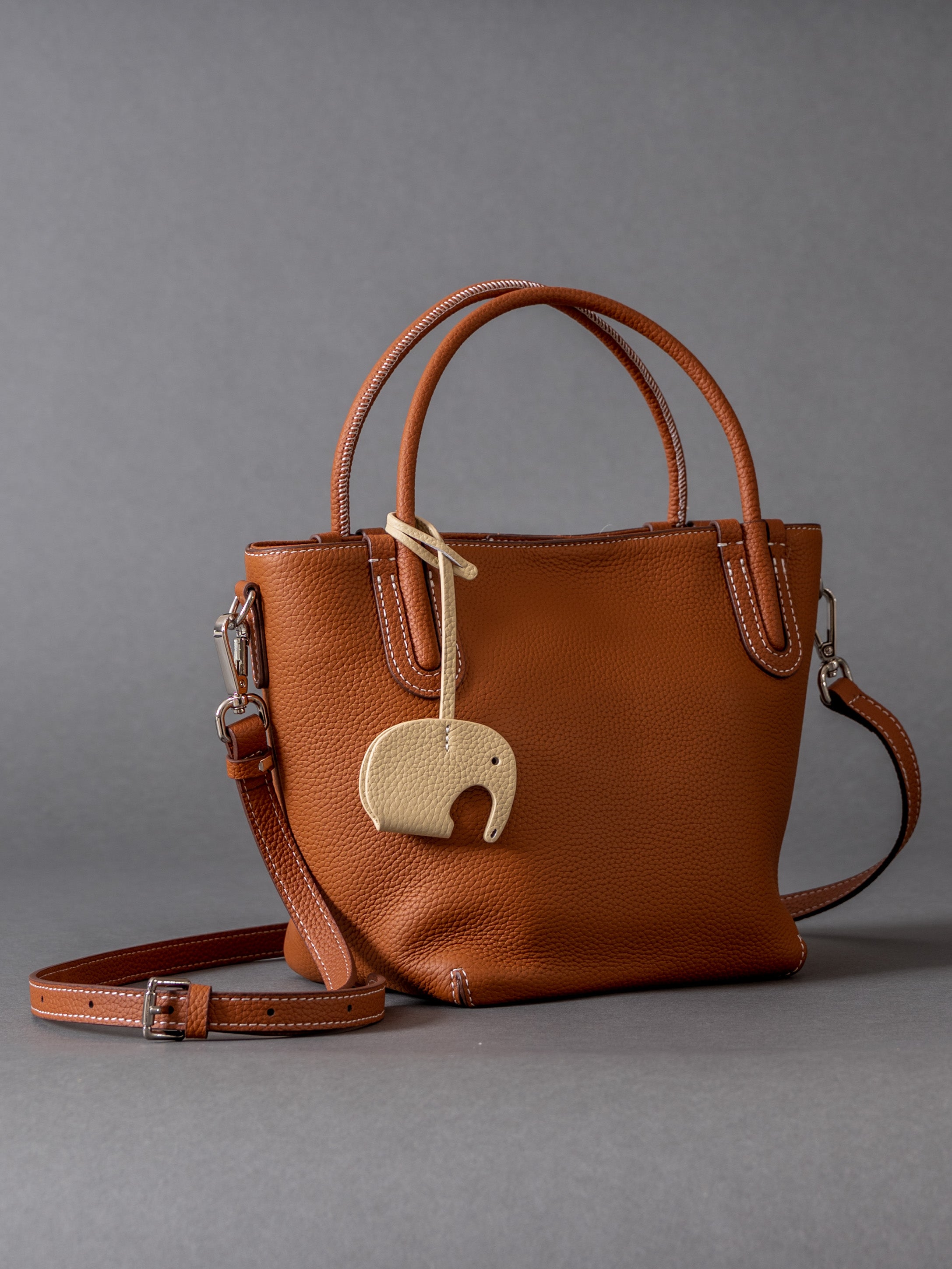 Elara - Ladies Leather bucket bag