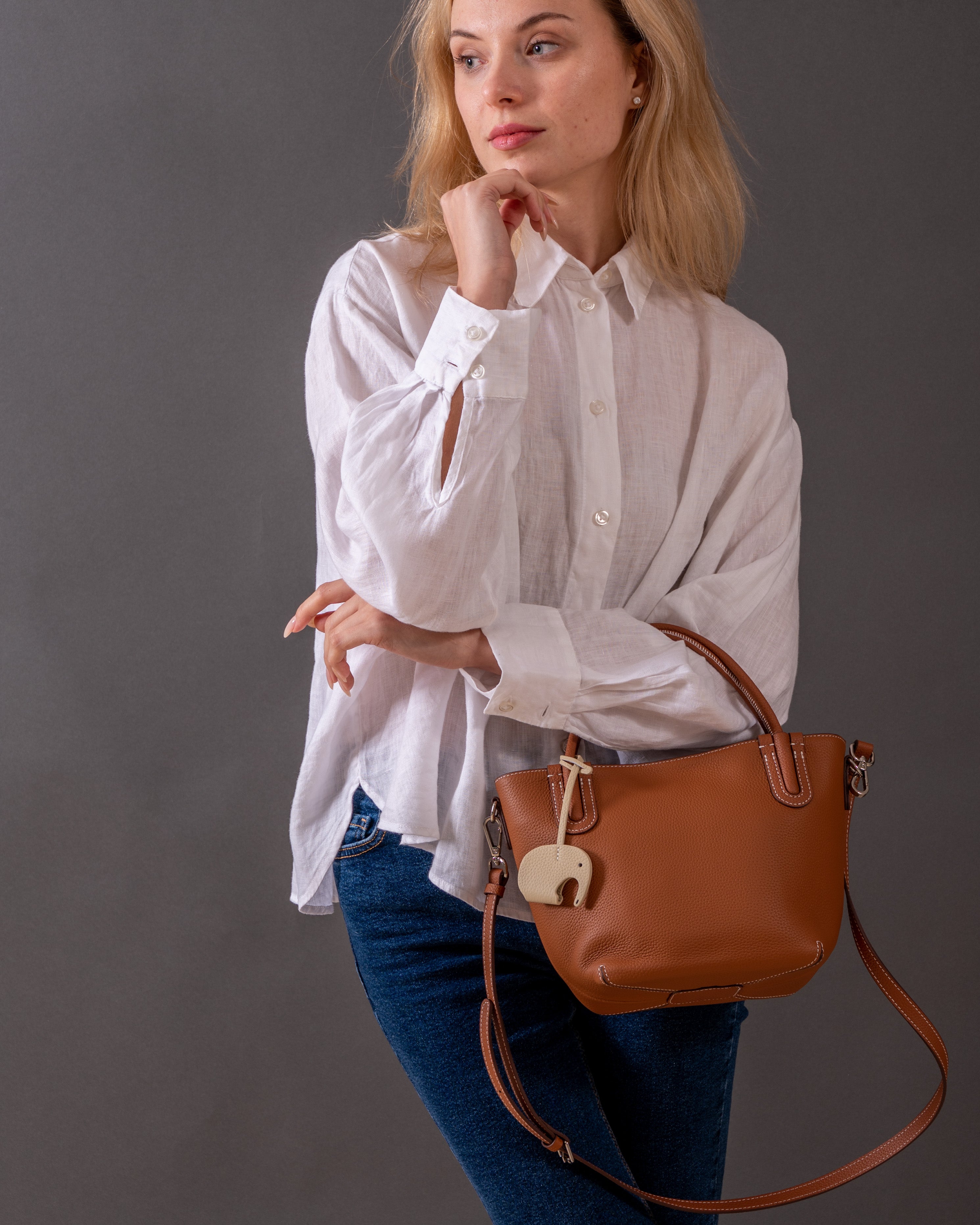 Elara - Ladies Leather bucket bag