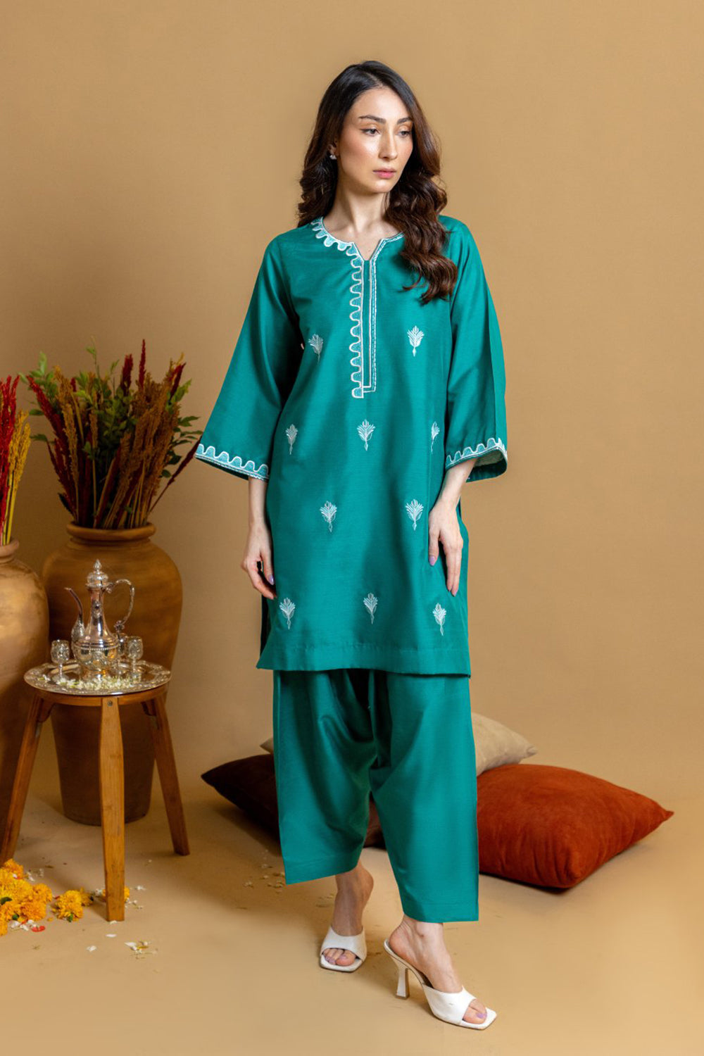 Teal Scallop Embroidered Kurta Set
