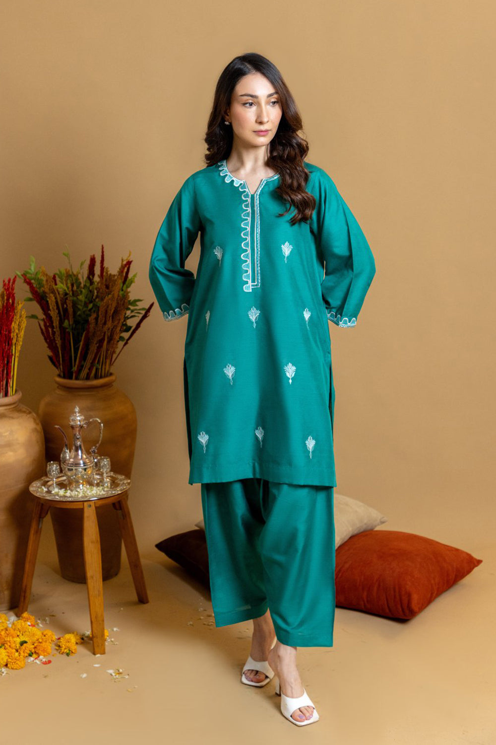 Teal Scallop Embroidered Kurta Set