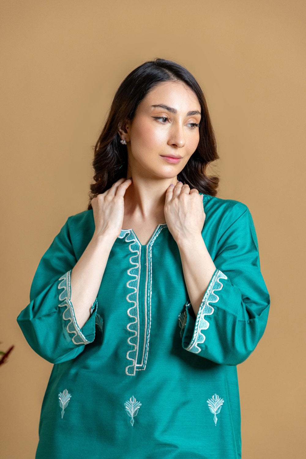Teal Scallop Embroidered Kurta Set