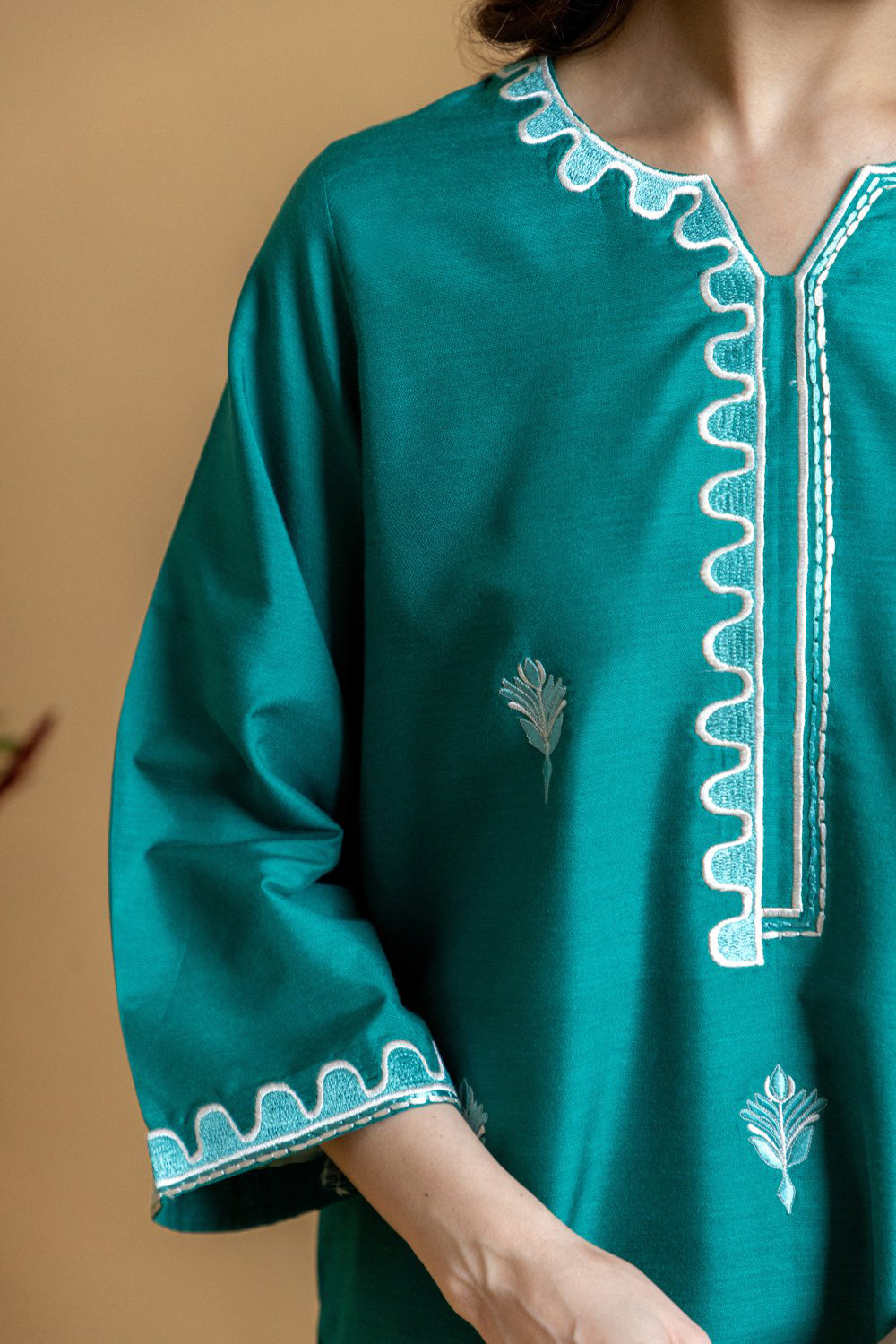 Teal Scallop Embroidered Kurta Set