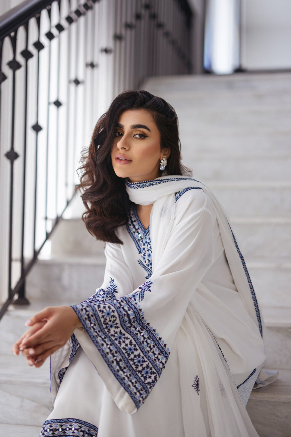 White Women Embroidered Kurta Pant Dupatta Set