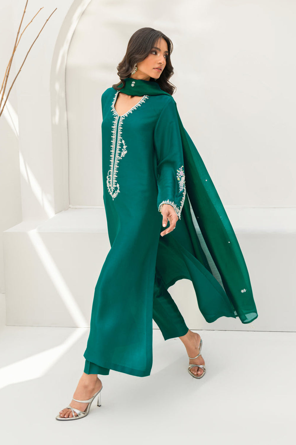Women Emerald Green Embroidered Silk Suit Set