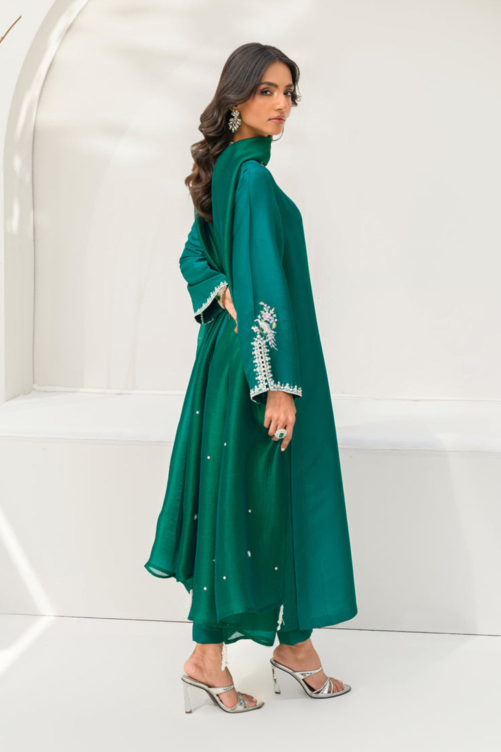 Women Emerald Green Embroidered Silk Suit Set
