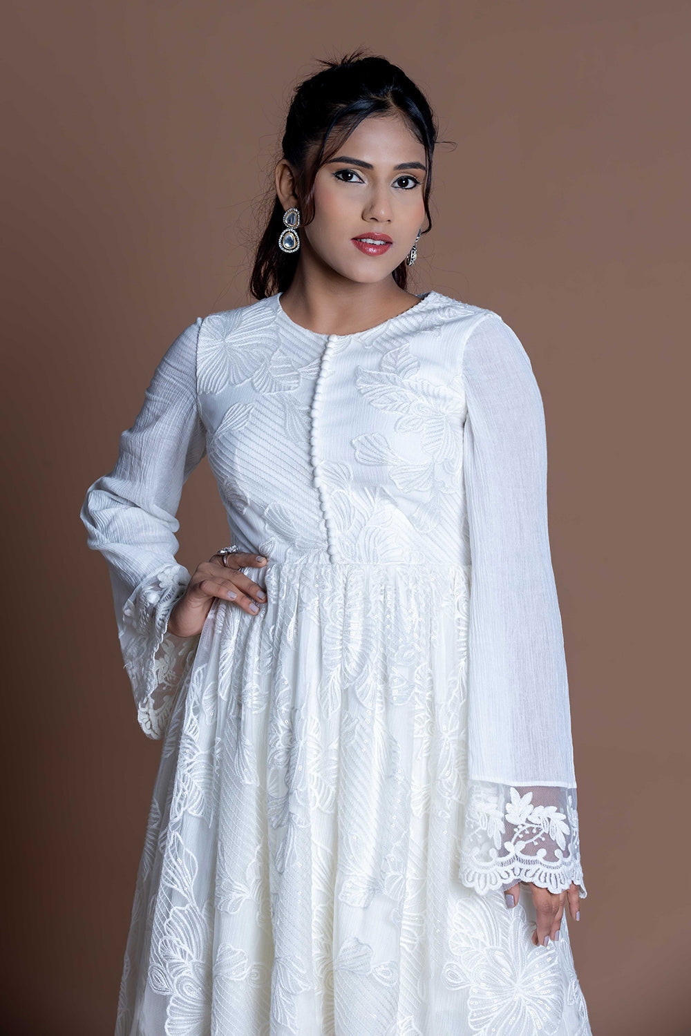 White cotton  tiered garara set with short kurta, paired with Kota doria Dupatta