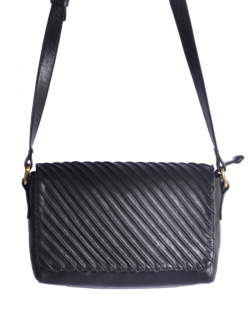 Santai Crossbody