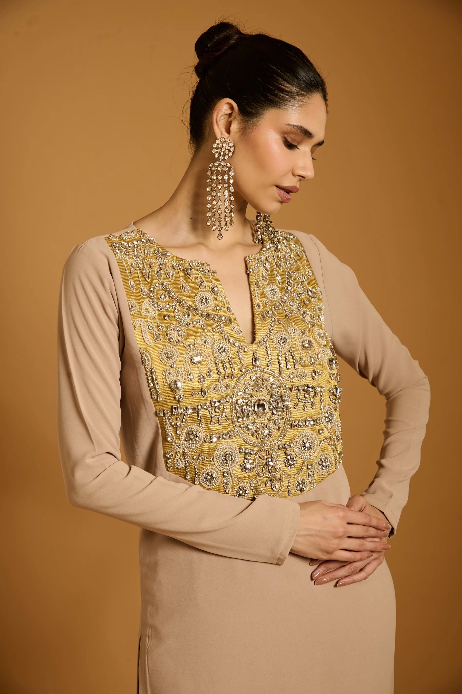 Trifecta clay crystal bib kaftan