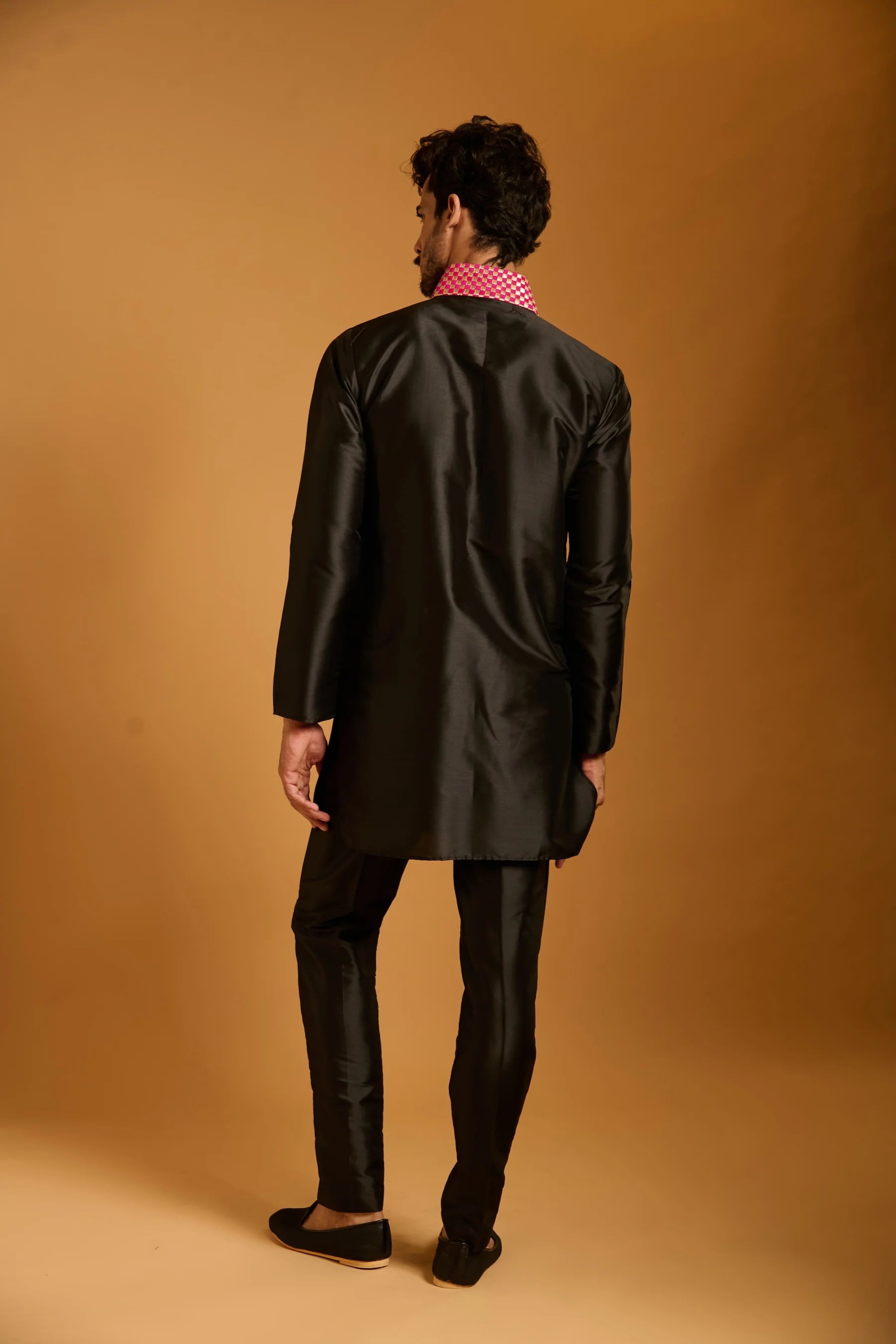 Trifecta black-fuchsia intreciatto bib kurta