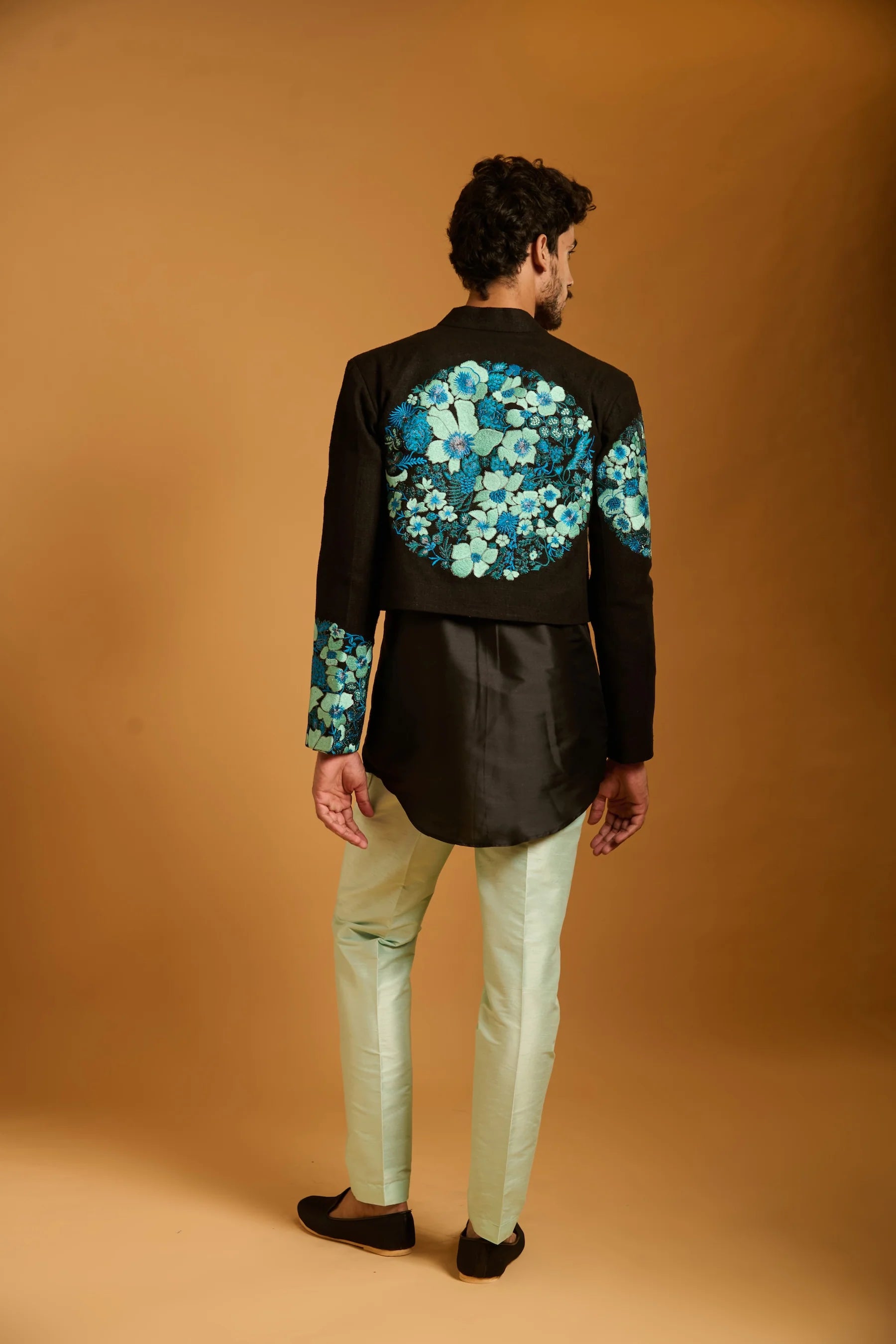 Trifecta black-blue crop jacket set