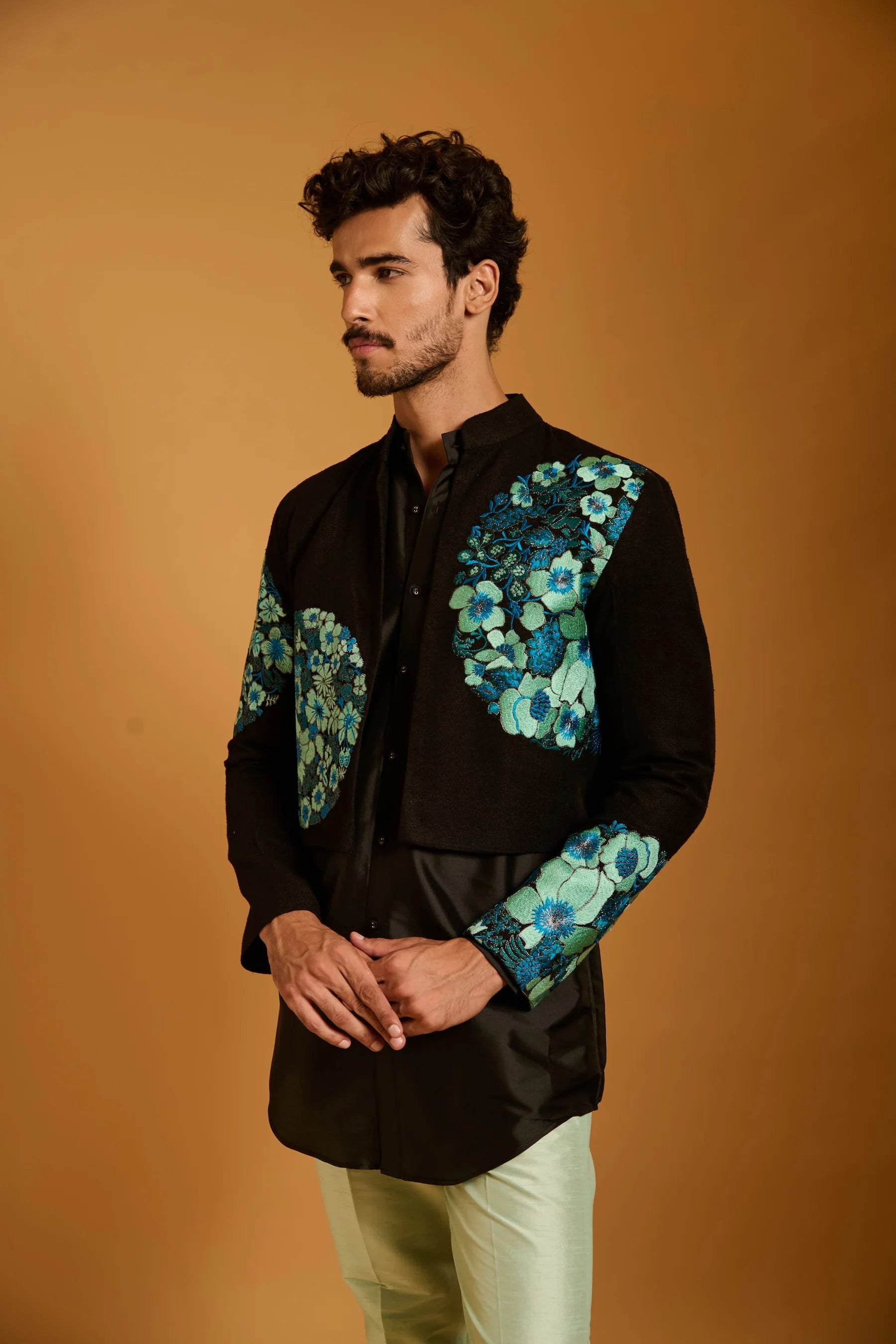 Trifecta black-blue crop jacket set