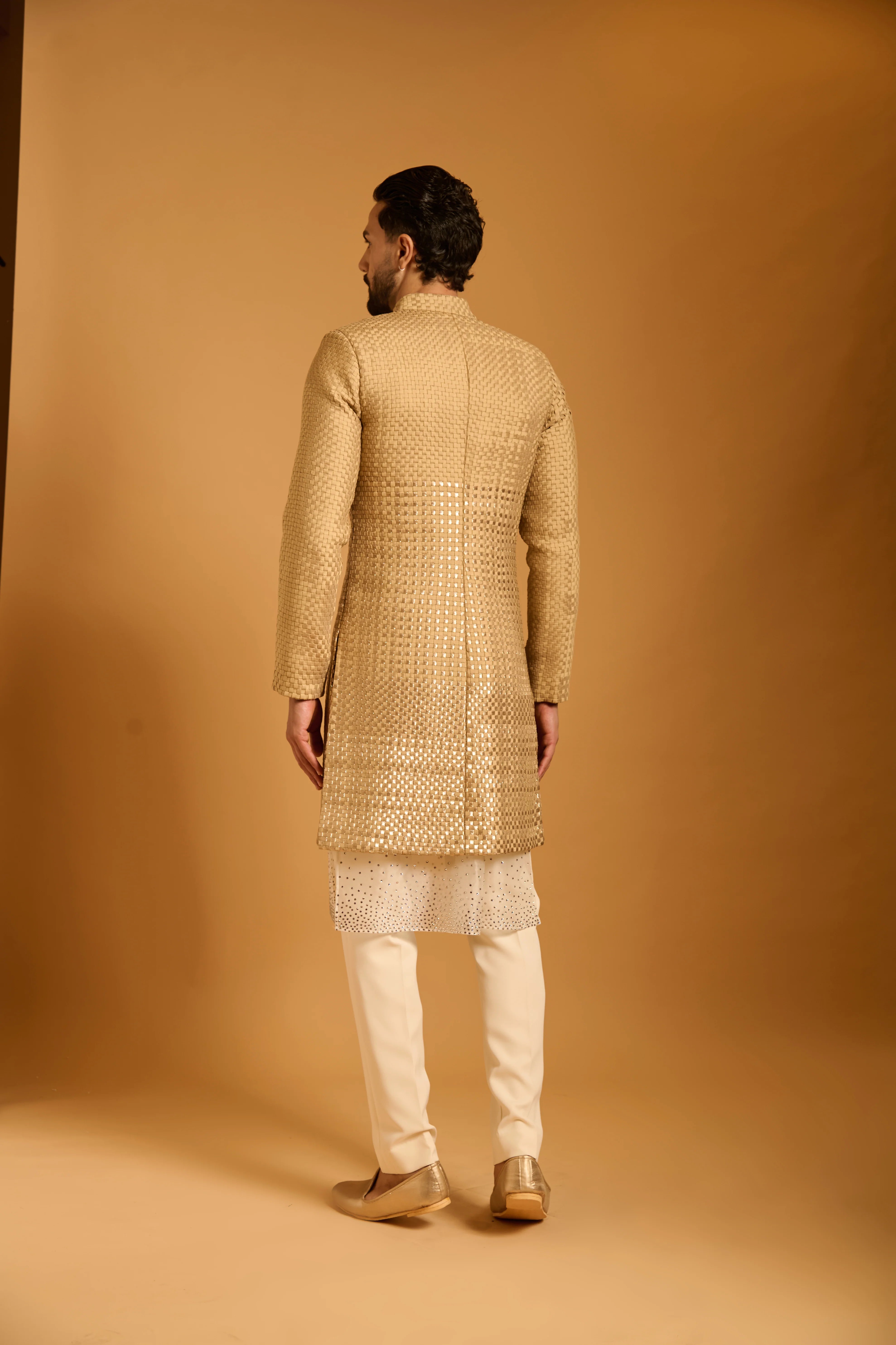 Trifecta gold intrecciato sherwani