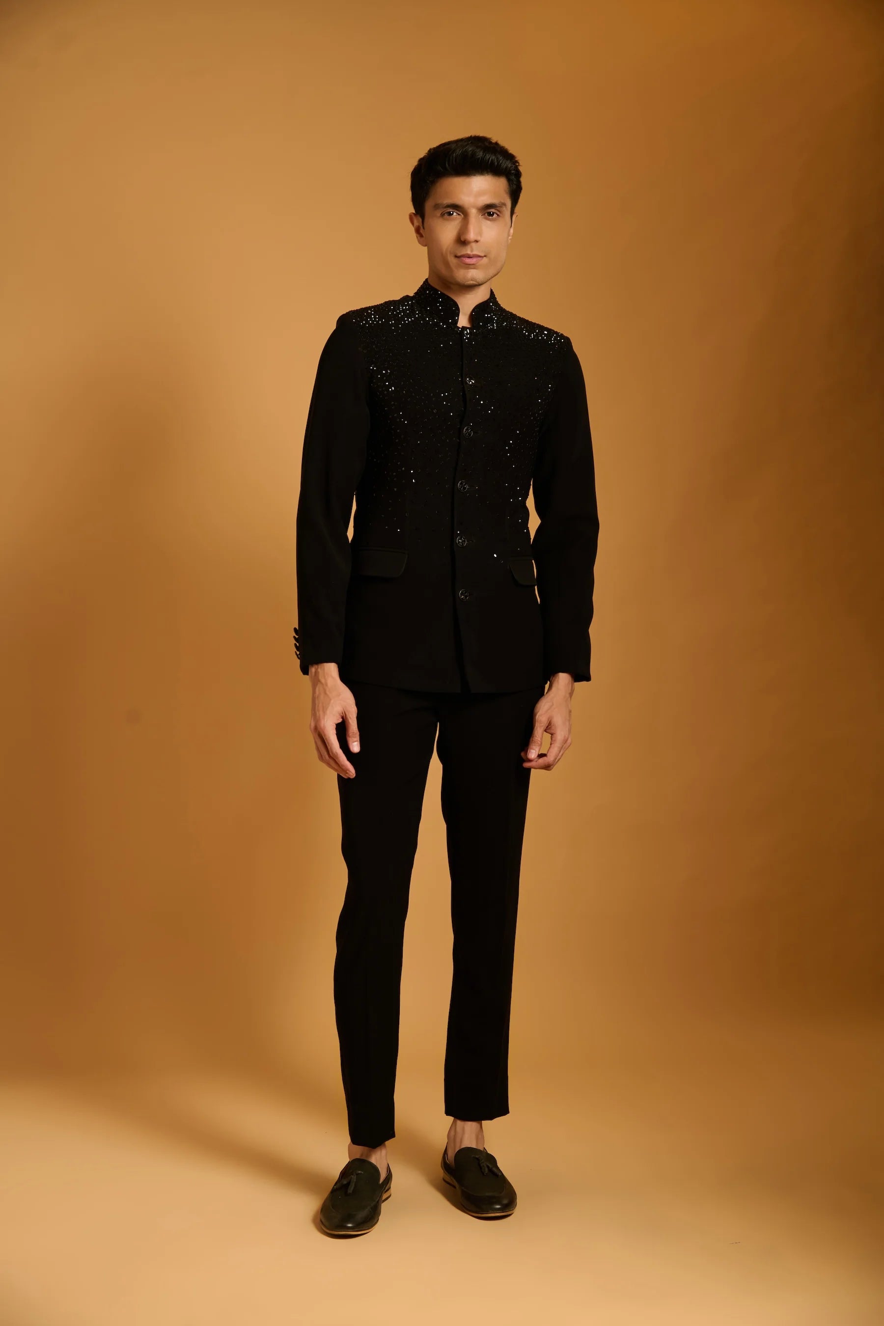 Trifecta black crystal bandh gala