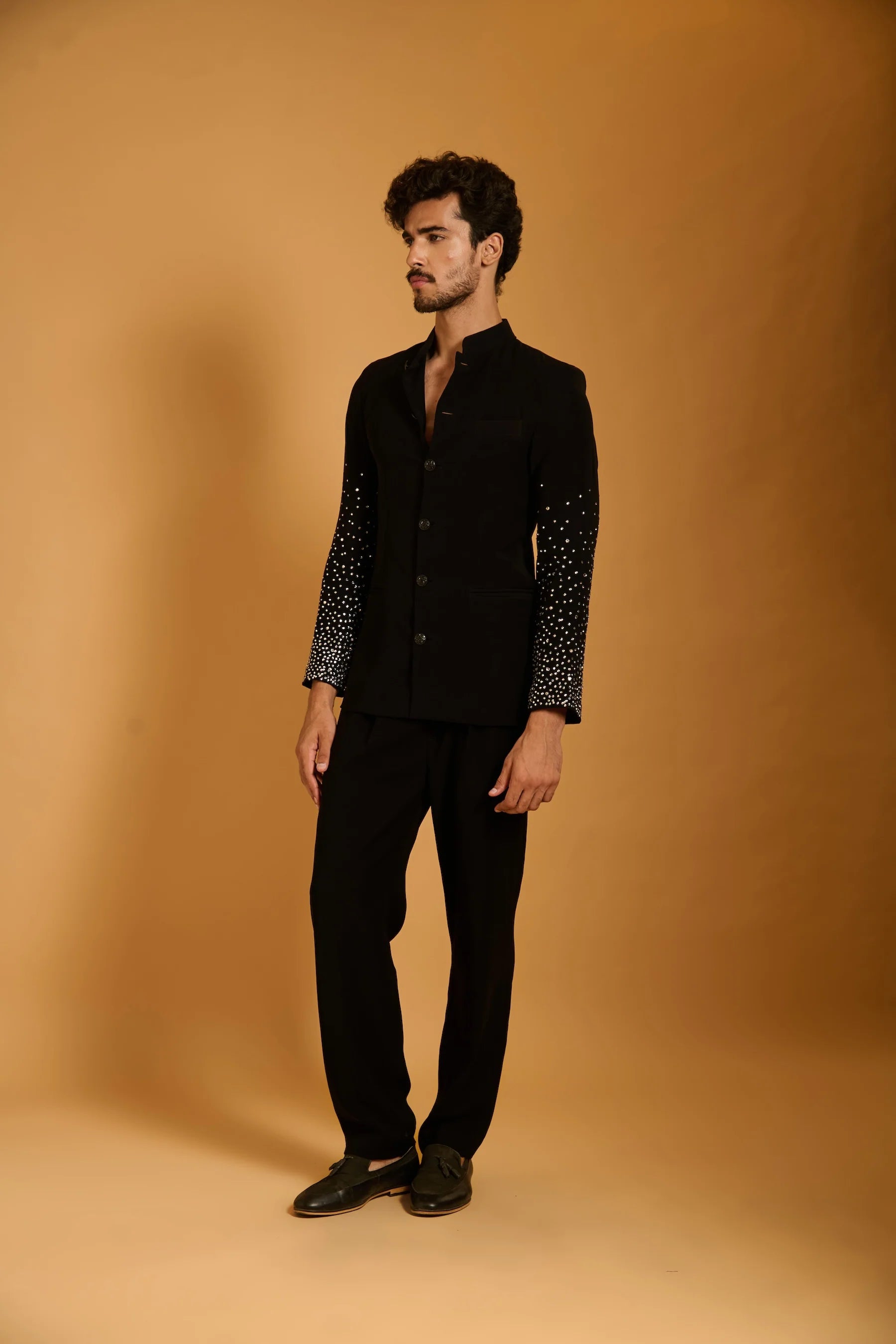 Trifecta black silver crystal bandha gala